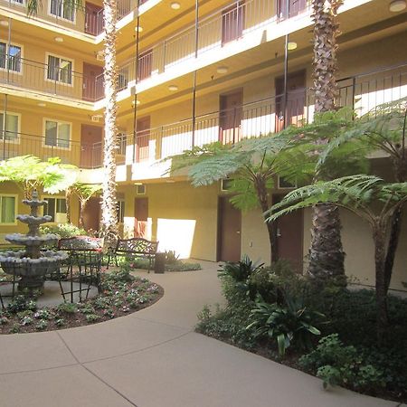 Quality Inn San Diego Downtown North Экстерьер фото