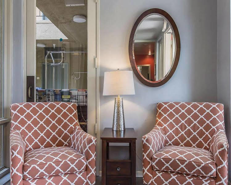 Quality Inn San Diego Downtown North Экстерьер фото