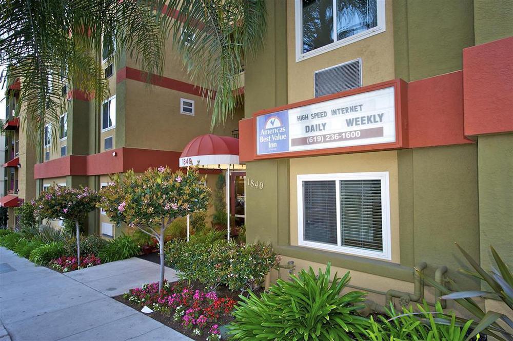 Quality Inn San Diego Downtown North Экстерьер фото